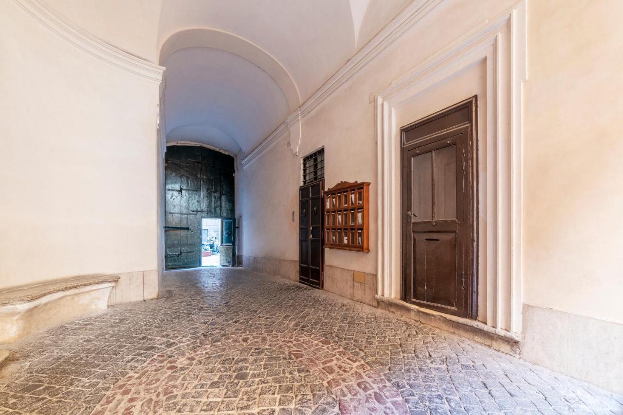 Roma Central Studio Exterior photo