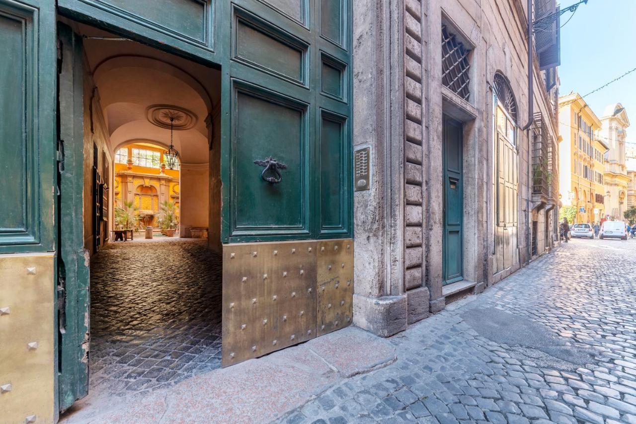 Roma Central Studio Exterior photo
